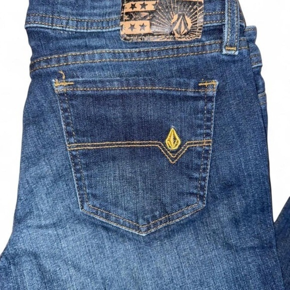 Volcom Stone Womens Size 7 Static Skinny Straight Leg Low Rise Medium Wash Jeans - Picture 4 of 6